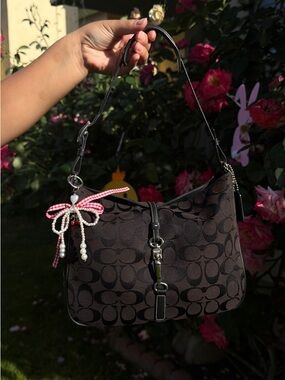 Coach Monogram hamptons hobo purse